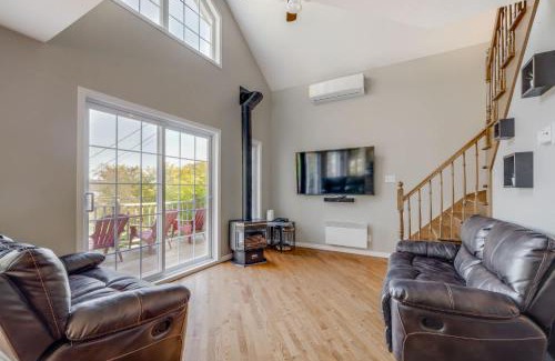 Saint-Raymond Ski Chalet | Spa Lake - Naturo lac Sept-Iles
