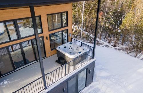 Saint Come Ski Chalet | Spa & Mountain View - Le Eastman View