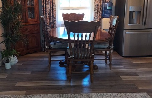 Craigsville House | Spa-Style 1BR/1BA Retreat- Jetted Tub + Steam Sauna Near Summersville Lake