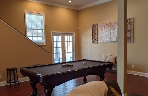 Estill Springs House | Space to spread out, enjoy the outdoors, and get away. 7br+pavilion