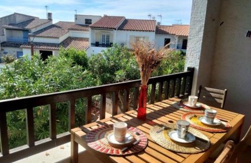 Saintes-Maries-de-la-Mer Apartment | Spacieux appartement tout confort proche plage et centre ville Wifi Animaux bienvenus Produits locaux à découvrir