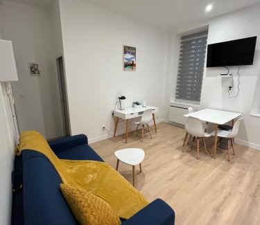 Saint - Aubin - Dupuy Apartment | Spacieux T2, tout NEUF! Confort au top!
