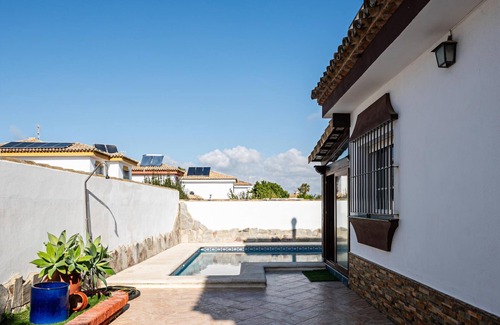 Poblado de Sancti Petri Villa | Spacious villa near the beach in Chiclana de la Frontera