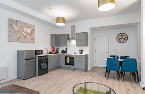 Belfast Apartment | Spacious 1 Bed Apartment in Belfast East Village