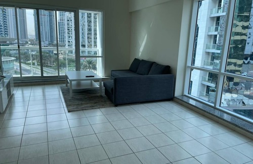 Jumeirah Lake Towers Apartment | Spacious 1 Bedroom Apartment in JLT