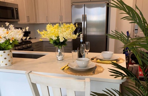 Humble Apartment | Spacious 1 bedroom in Humble Tx Pool/Gym/Parking/King bedn IAH, Downtown