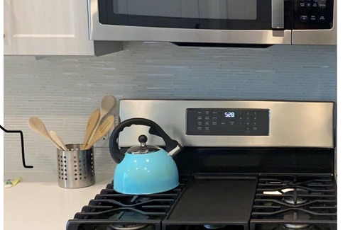 Humble Apartment | Spacious 1 bedroom in Humble Tx Pool/Gym/Parking/King bedn IAH, Downtown