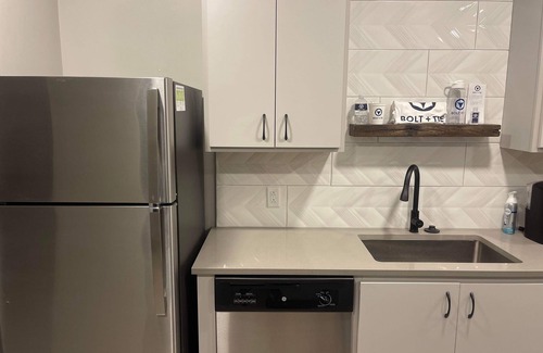 Clarksville Apartment | Spacious 1 Bedroom Apartment w/amazing amenities