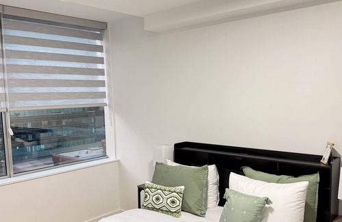 Downtown Edmonton Apartment | Spacious 1 Bedroom with City Views by Rogers