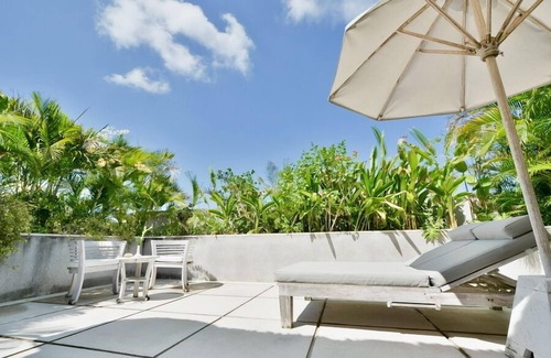 Laksmana Villa | Spacious 10BR Luxury Villa Located In Eat St, Seminyak! 7Min Walk To The Beach!