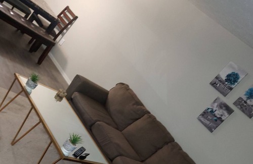 Stone Mountain Apartment | Spacious 1Br 1Sunroom