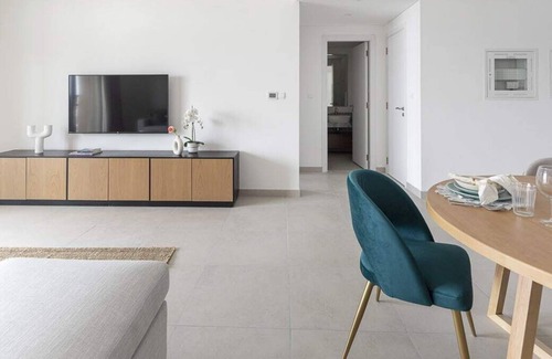 Umm Suqeim 3 Apartment | Spacious 1BR Apartment in Madinat Jumeirah!