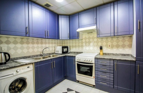 Jumeirah Lake Towers Apartment | Spacious 1BR with Balcony in JLT
