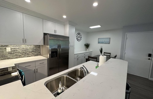 Crown Point Apartment | Spacious 2 bed 2 bath one block from the Bay! ! !