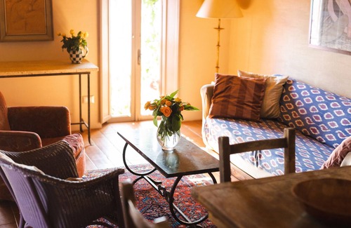 Camaiore House | Spacious 2-bedroom apt. with valley view in medieval hamlet