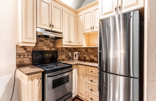 Downtown Montreal Apartment | Spacious 2 bedroom Downtown Montreal