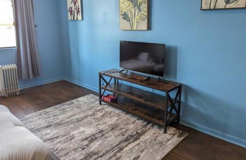 Sawtelle Apartment | Spacious 2 bedrooms. Prime Location (entire place)