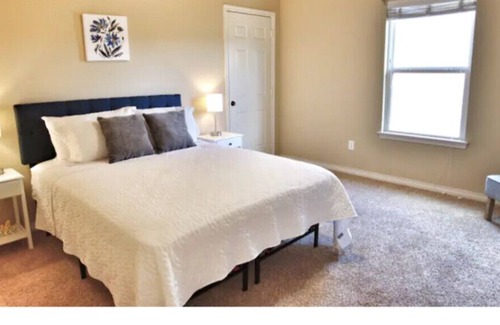 Wellborn House | Spacious - 2 BR & 2 BA - Mins from TAMU