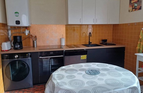 Le Grand Large Apartment | Spacious 2-BR Apartment with Terrace, Parking, Near Beach – Sleeps 6