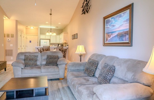 Carolina Forest Condo | Spacious 2 BR Condo-Golf Course Views! River Oaks 65-M