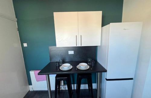 Newcastle-upon-Tyne Apartment | Spacious 2bedroom property by Star Suites