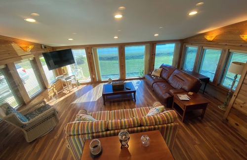 Eastpoint House | Spacious 3/3 B/B Home with Beautiful Bay Views overlooking the St George Sound