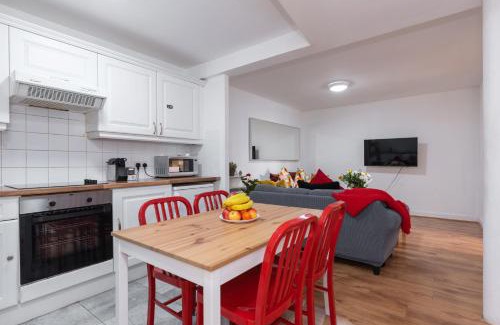 City Centre Dublin Apartment | Spacious 3-Bed Apt in Dublin Center