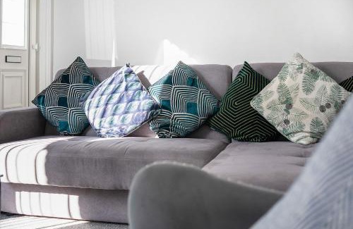 South Shields House | Spacious 3-Bed Home in South Shields, Sleeps 8