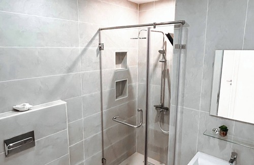 As Sifah House | Spacious 3-bedroom apartment in charming As Sifah with WiFi, AC