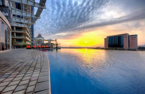 Dubai Media City Apartment | Spacious 3 Bedroom Apartment at Dubai Marina
