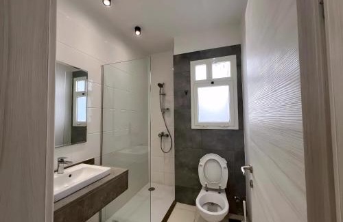 Ad-Dab'ah Ski Chalet | Spacious 3-Bedroom Chalet and Maid Room in Fouka Bay