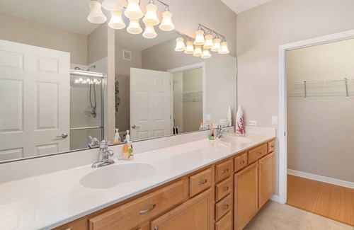 Majestic Palms Condo | Spacious 3 Bedroom Condo near Beaches & Shopping- Majestic Palms