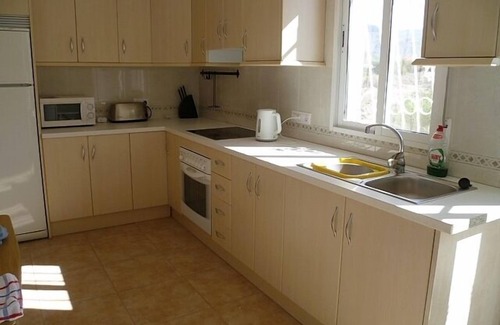 La Parata Villa | Spacious 3 bedroom modern family friendly villa+pool.