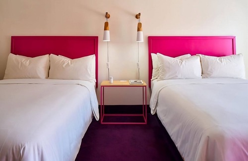 Sonora Sunrise Hotel | Spacious 3 Units! Feel the Mountain Breeze and Enjoy the Pool Access!