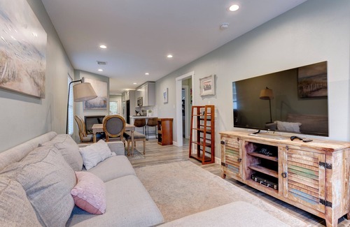 Northside House | Spacious 3BD/2BA - Fenced Yard, WiFi & W/D & Pet Friendly