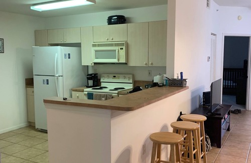 Iona Apartment | Spacious 3bedroom apartment with fitness room pool jacuzzi in Fort Myers Florida
