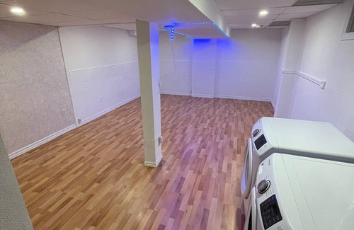 East Credit House | Spacious 3bedroom house