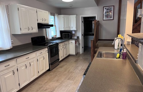 Lakeside House | Spacious 3BR/2BA Lakeside Retreat - Modern Comfort, Historic Charm.