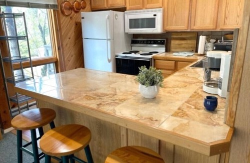 Hunter Ski Chalet | Spacious 3BR/3BA Upstate Luxury Retreat with Glorious Autumn Scenery
