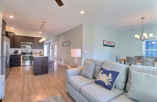 Bermuda Bay House | Spacious 3BR Home | Pool, Waterpark & Near Beach