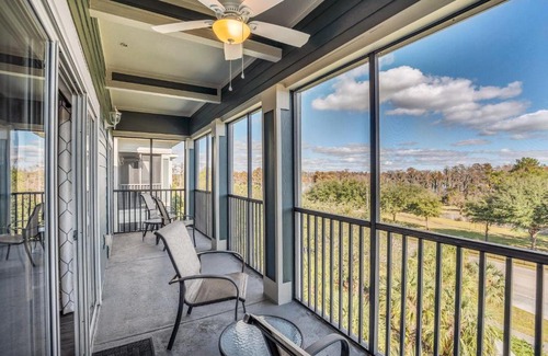 West Kissimmee Apartment | Spacious 3BR Near Disney - Pool and Hot Tub!