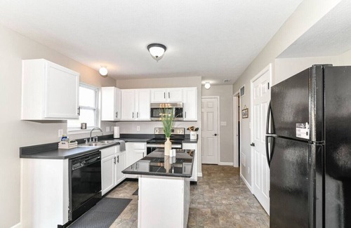 Noblesville Apartment | Spacious 3BR Near Ruoff, Mojo Up & The Arena