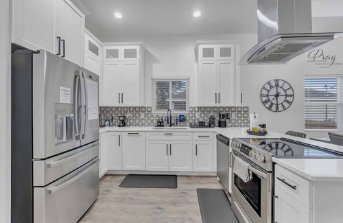 Spring Branch House | Spacious 3BR Retreat | Sleeps 8 | Spring Branch