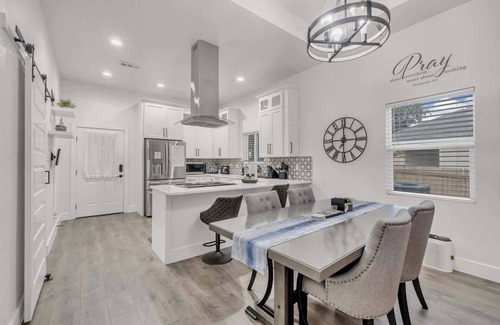 Spring Branch House | Spacious 3BR Retreat | Sleeps 8 | Spring Branch