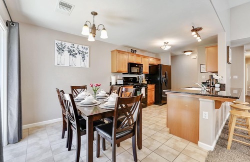 Visalia House | Spacious 4 BD 2 BA Home Near Sequoia National Park