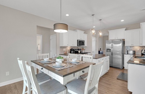 Aberdeen House | Spacious 4 BD Golf Getaway with Game Room!
