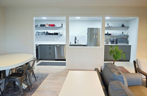 View Ridge House | Spacious 4 bed, 2 bath house in N.E. Seattle with available for the holidays!