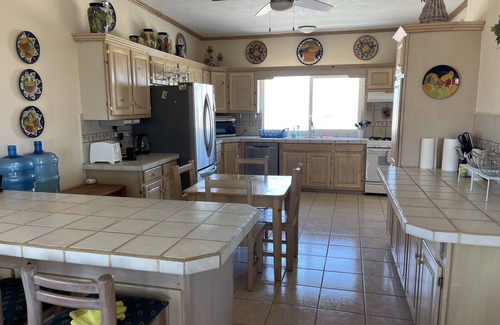 Las Conchas House | Spacious 4 bed 4 bath house with ocean views