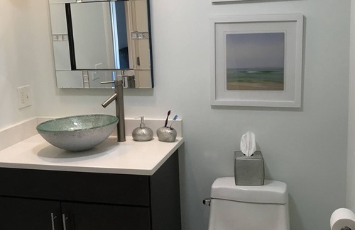 Ward Hill Apartment | Spacious 4 Bedroom Beach House Salisbury Beach