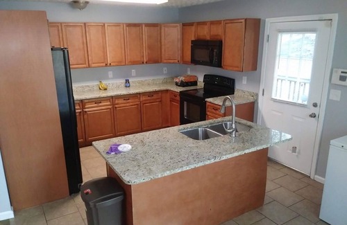 Doraville House | Spacious 4-bedroom house in cool Doraville with AC